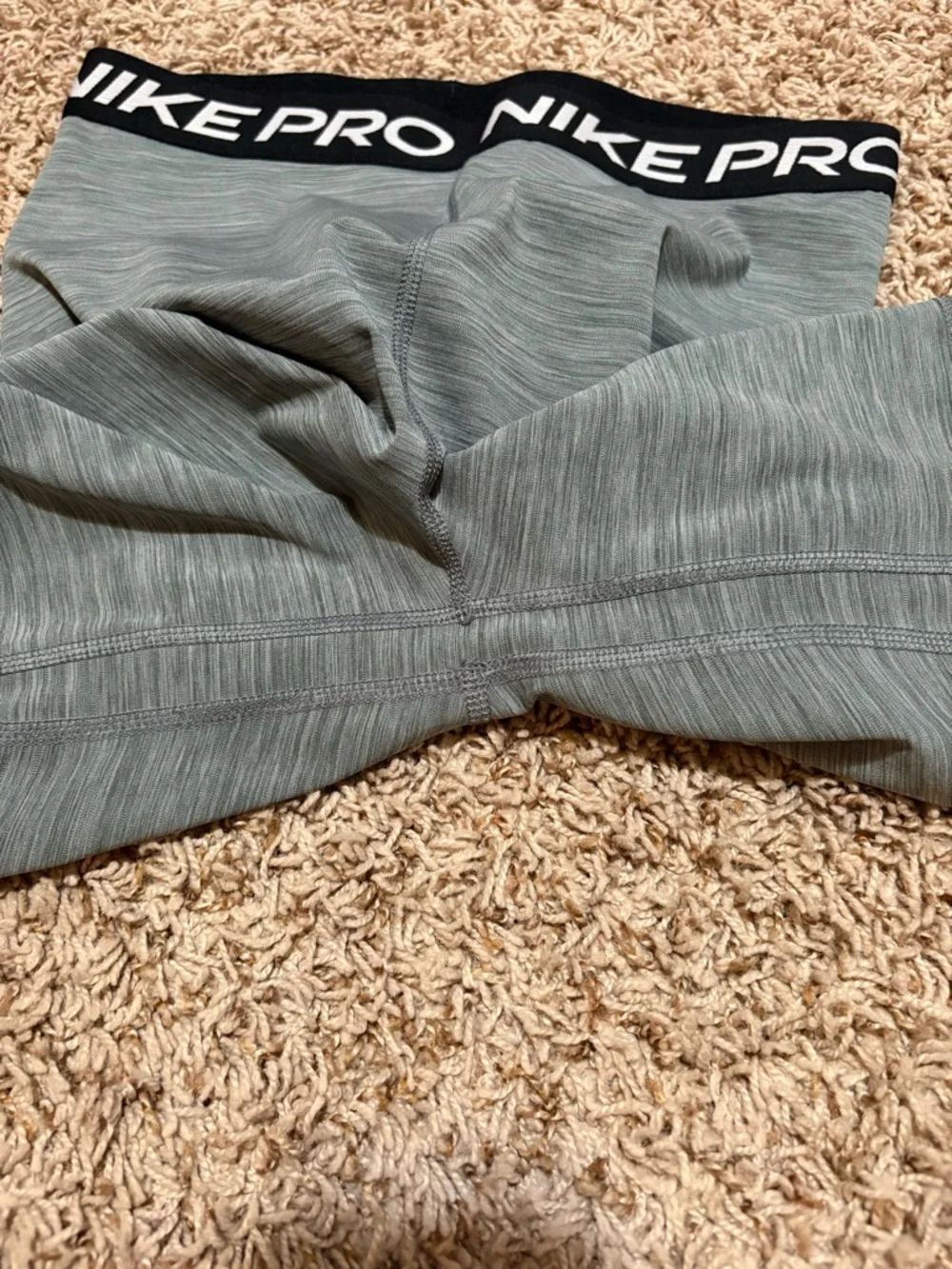 Nike Pro high rise Training Shorts Womens size Medium